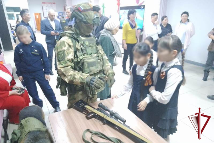В День Героев Отечества росгвардейцы провели патриотические мероприятия