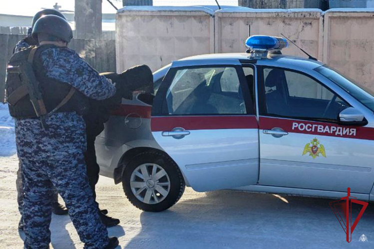 Росгвардейцы задержали подозреваемого в разбое в Прибайкальском районе