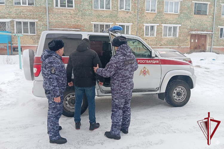 В Кабанском районе росгвардейцы задержали подозреваемого в краже денег