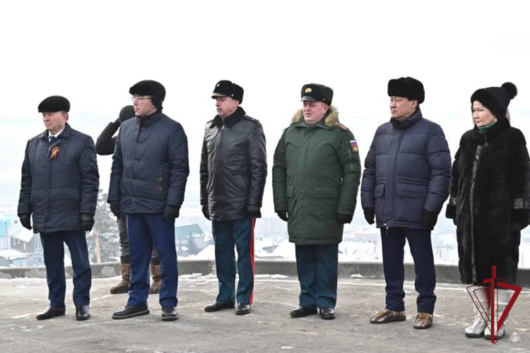 Сотрудник ОМОН Росгвардии произвел полуденный выстрел в Бурятии