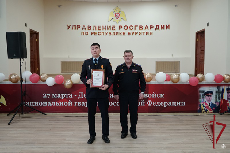 В Бурятии росгвардейцы отметили День образования войск национальной гвардии Российской Федерации