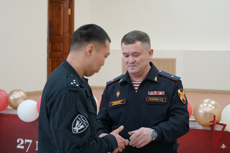 В Бурятии росгвардейцы отметили День образования войск национальной гвардии Российской Федерации