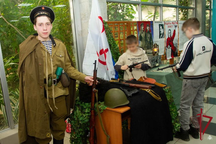 В Северобайкальске прошла выставка вооружения Росгвардии
