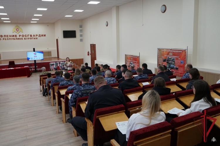 В Бурятии росгвардейцы приняли участие в «Диктанте Победы»
