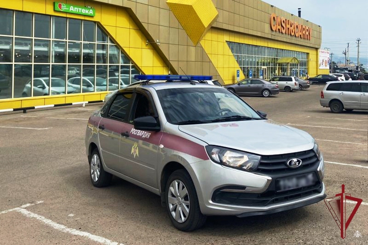 В Улан-Удэ росгвардейцы задержали по ориентировке подозреваемого в покушении на убийство