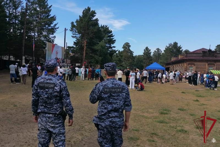 В Бурятии сотрудники Росгвардии обеспечили безопасность в период празднования «Наадан-Сурхарбан»