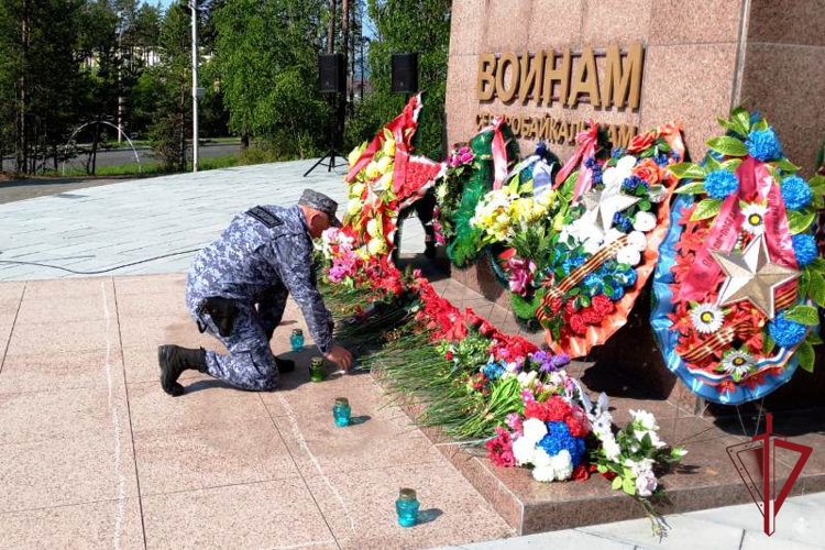 В Бурятии росгвардейцы приняли участие в акции «Свеча памяти»