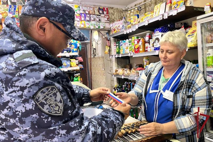 В Бурятии росгвардейцы приняли участие в мероприятиях, посвященных Дню Государственного флага России