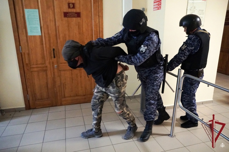 Росгвардейцы Бурятии участвуют во Всероссийском антитеррористическом учении в образовательных организациях 