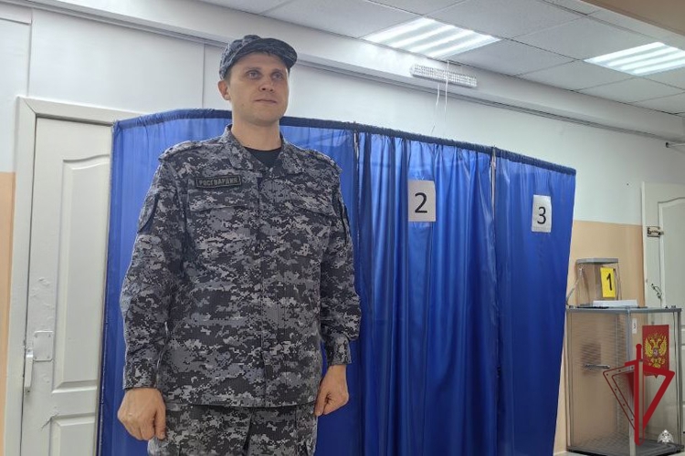  Бурятии росгвардейцы обеспечивают охрану правопорядка и общественную безопасность в единый день голосования