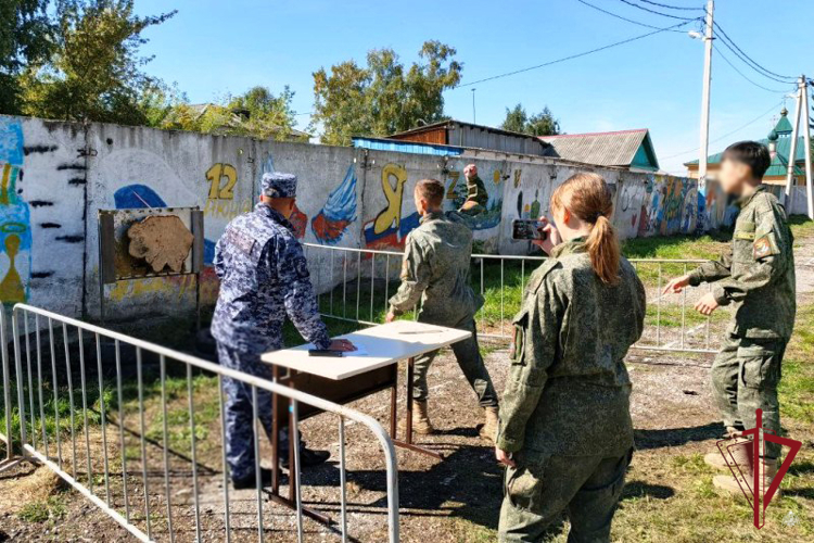 В Бурятии сотрудники вневедомственной охраны Росгвардии приняли участие в слёте «Байкальская звезда»