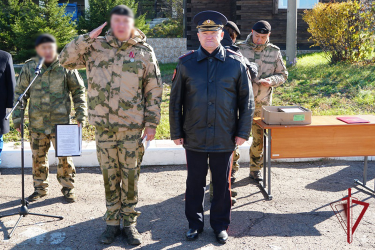 В Бурятии наградили лучших бойцов ОМОН «Кречет» Росгвардии 