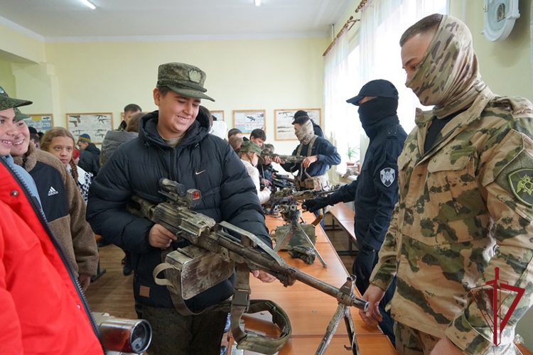 В Улан-Удэ на базе сил специального назначения Росгвардии прошел День открытых дверей