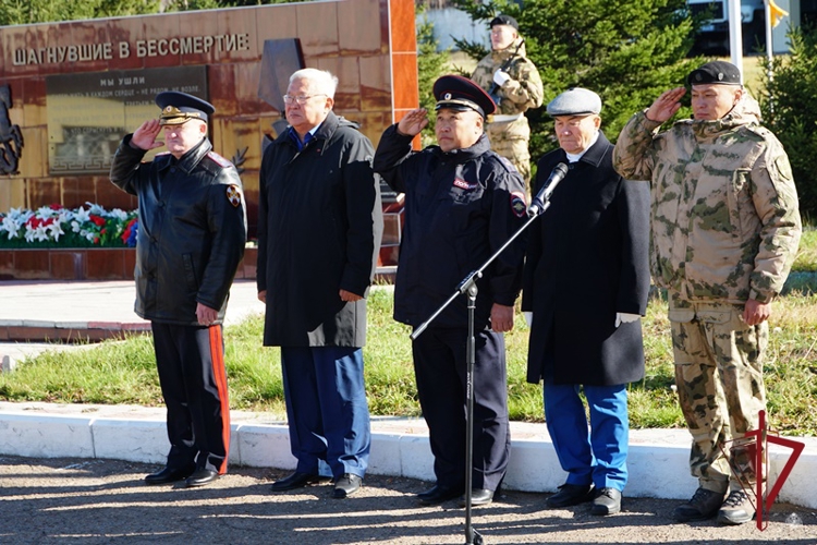 В Бурятии наградили лучших бойцов ОМОН «Кречет» Росгвардии 