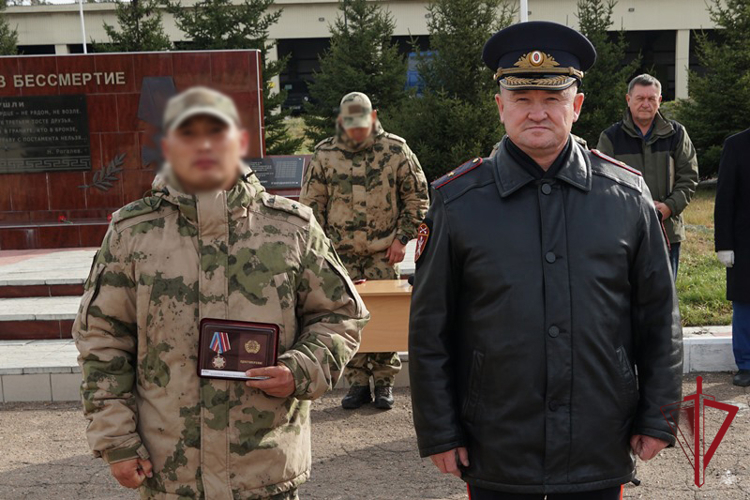 В Улан-Удэ прошло торжественное собрание, посвященное Дню образования СОБР