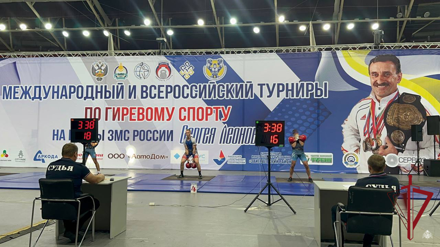 Сотрудник СОБР стал победителем Международного турнира по гиревому спорту