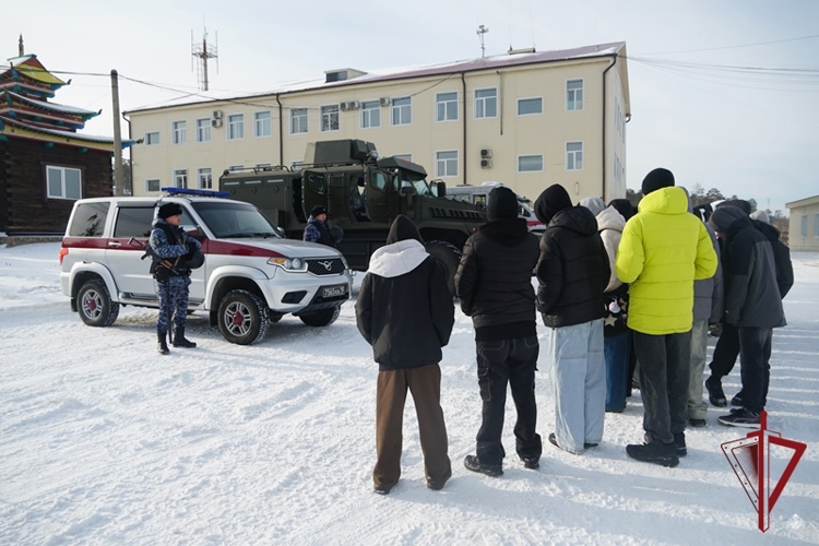 В Управлении Росгвардии прошёл день открытых дверей, приуроченный ко Всероссийскому дню призывника