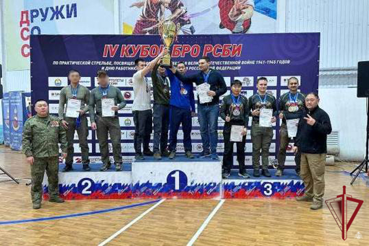 В Улан-Удэ сотрудники СОБР стали серебряными призерами соревнований по практической стрельбе