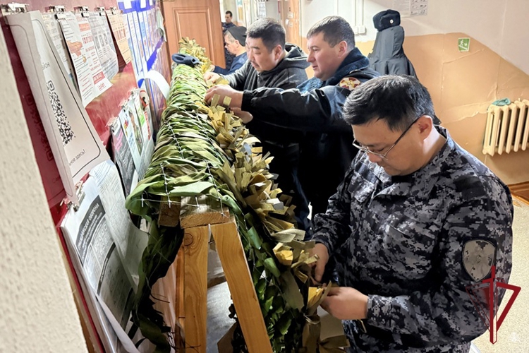 На севере Бурятии росгвардейцы оказали помощь землякам на СВО