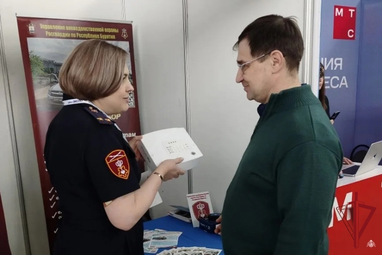 Росгвардейцы представили комплекс охранных услуг на выставке «Стройиндустрия – 2026»