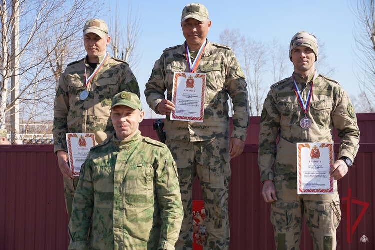 Росгвардейцы Бурятии стали лучшими в Восточном округе по служебному биатлону