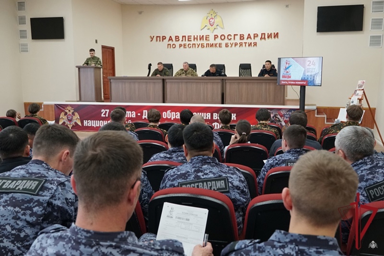 В Улан-Удэ росгвардейцы написали «Диктант Победы»