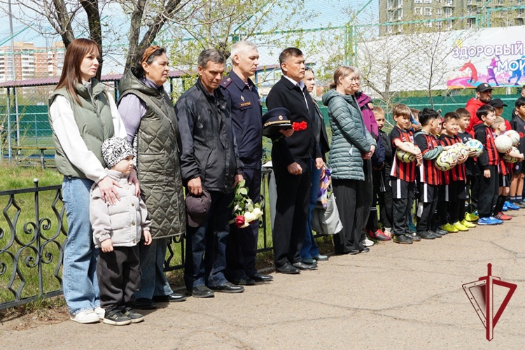 В Улан-Удэ прошли городские соревнования по армрестлингу, посвящённые памяти Героя России Максима Концова