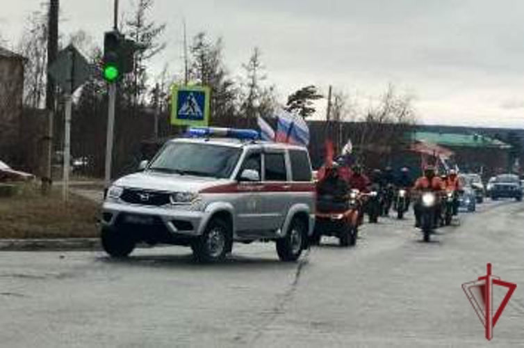 Сотрудники вневедомственной охраны возглавили автопробег в честь Дня Победы в Северобайкальске
