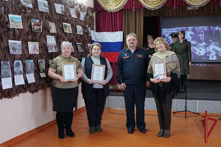 В Бурятии профсоюз вневедомственной охраны совместно с волонтерами оказывают помощь землякам на СВО  