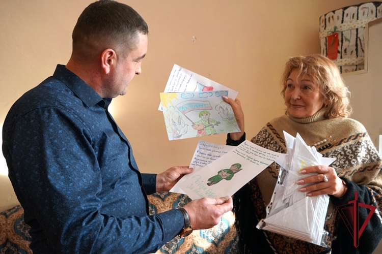 В Бурятии профсоюз вневедомственной охраны совместно с волонтерами оказывают помощь землякам на СВО  