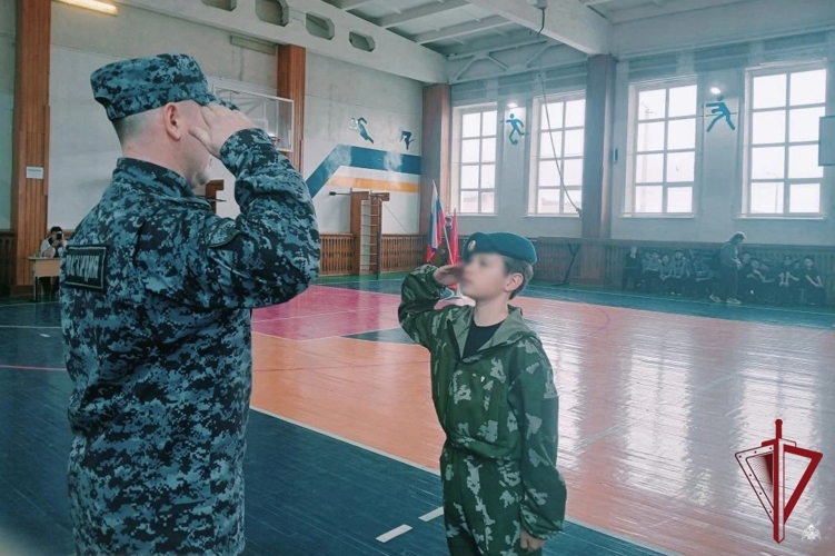 В Мухоршибирском районе росгвардейцы выступили судьями в игре «Юные защитники Отечества»