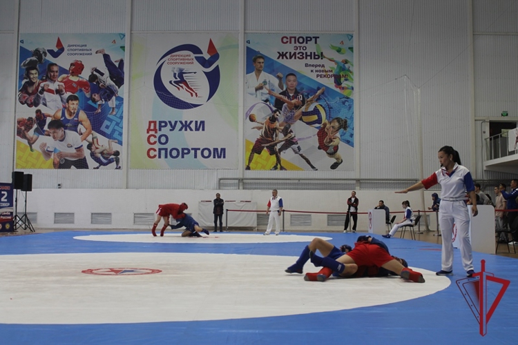 Всероссийские соревнования по боевому самбо памяти погибших сотрудников ОМОН «Кречет» Росгвардии прошли в Бурятии 