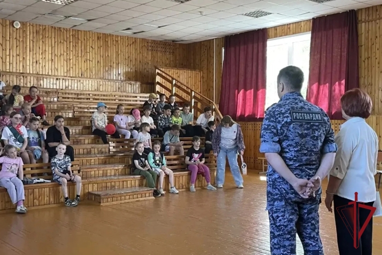 Росгвардейцы Бурятии провели серию мероприятий ко Дню России