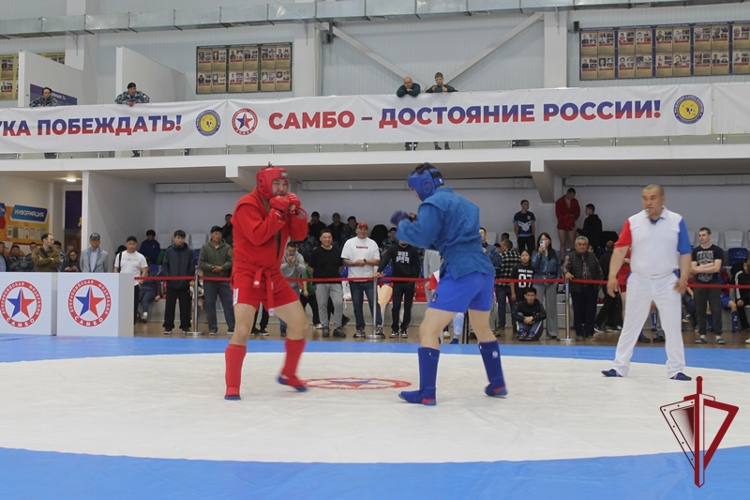 Всероссийские соревнования по боевому самбо памяти погибших сотрудников ОМОН «Кречет» Росгвардии прошли в Бурятии 