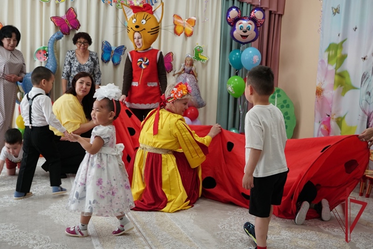 Росгвардейцы поздравили воспитанников дома ребенка «Аистенок» 