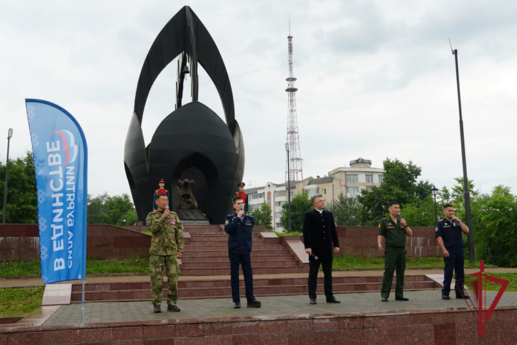 В Бурятии росгвардейцы почтили память ветеранов боевых действий