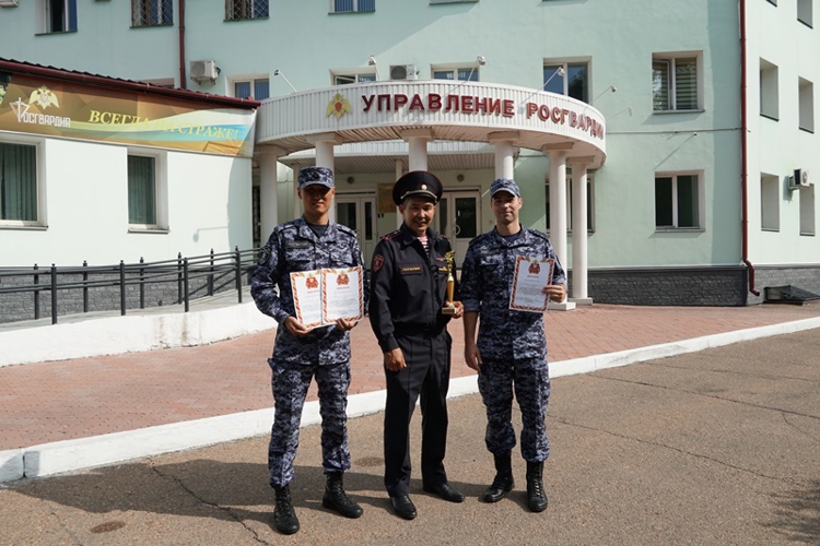 Сотрудники вневедомственной охраны Республики Бурятия стали лучшими в Восточном округе Росгвардии