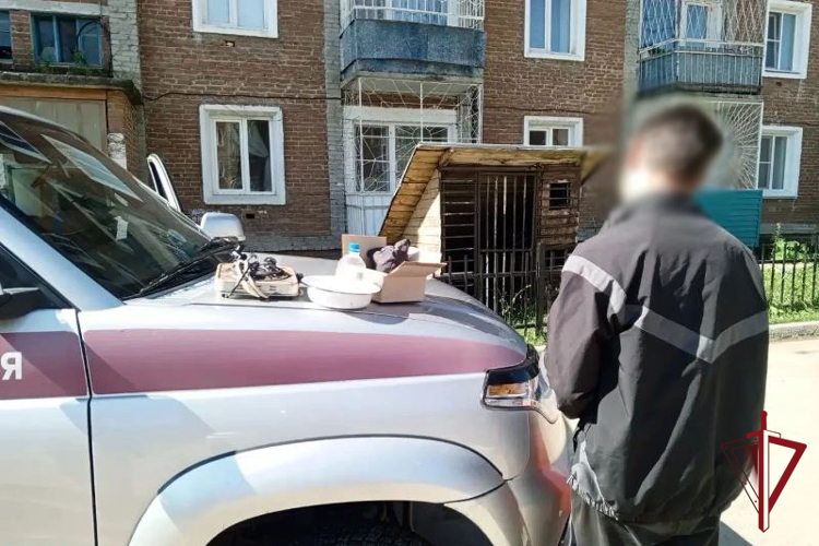 Росгвардейцы задержали подозреваемого в хранении наркотических веществ
