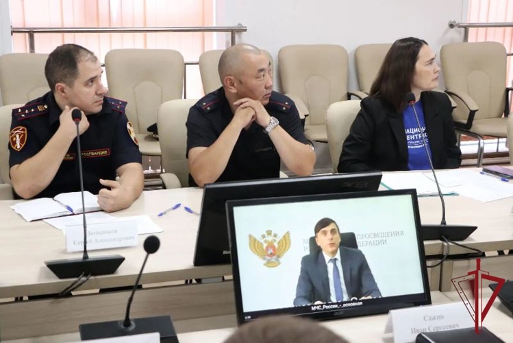 В Бурятии росгвардейцы приняли участие во Всероссийском учении по обеспечению безопасности в образовательных учреждениях