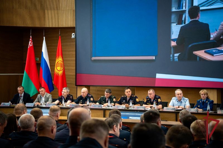 Руководитель Управления вневедомственной охраны Росгвардии по Республике Бурятия принял участие во Всероссийском совещании-семинаре в Нижнем Новгороде