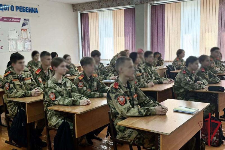 В Бурятии росгвардейцы провели антитеррористические уроки 