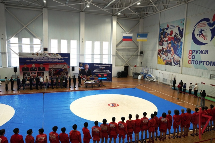 В Бурятии прошел турнир «Динамо» по самбо в память о погибших сотрудниках