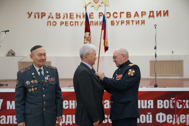 В Улан-Удэ состоялось торжественное собрание, посвященное Дню вневедомственной охраны Росгвардии