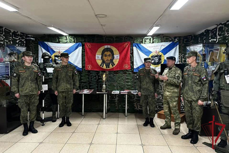 В Улан-Удэ сотрудники спецподразделений Росгвардии встретились со слушателями военно-учебного центра