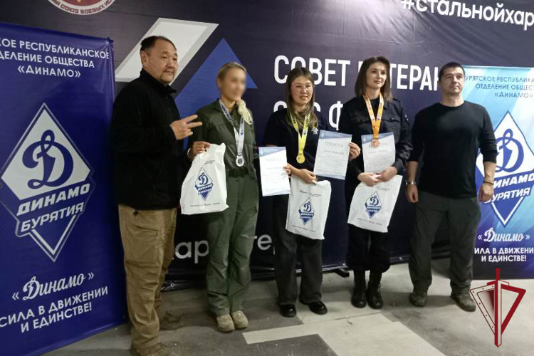 Росгвардейцы победили на чемпионате «Динамо» по практической стрельбе из пневматического пистолета